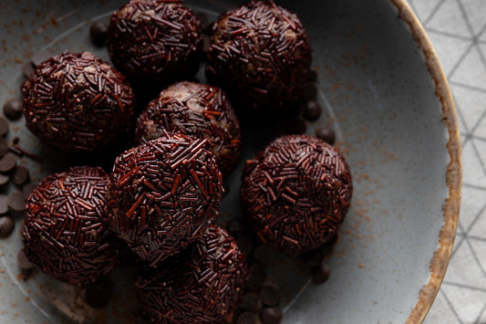 No-Bake Traditional Rum Balls Recipe: A Christmas Treat Full of Flavour