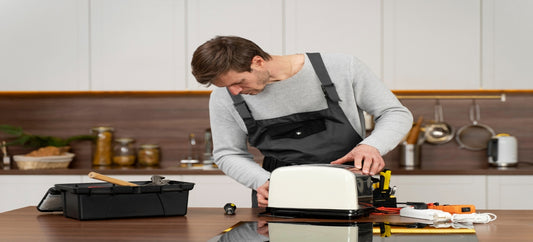 Step by Step Guide to Using Your Pop-Up Toaster